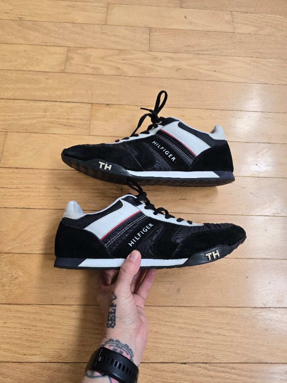 Tommy Hilfiger | sporty black white nylon retro sneakers | MENS 9.5